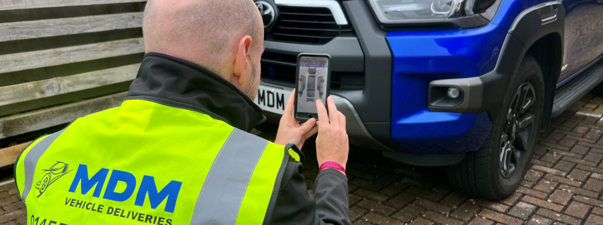 Condition report · driver capturing photos
